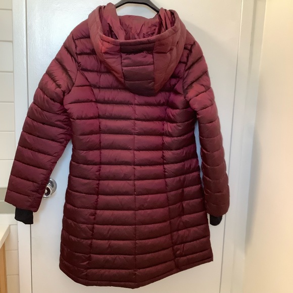 Canada Weather Gear cranberry satin puffer L NWT - Picture 3 of 5
